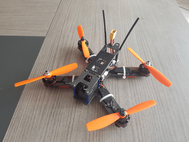 File:Drone-kit-gb210-complete-2.png